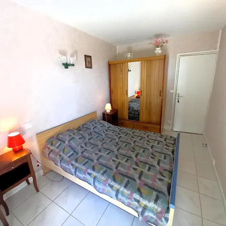 Georges De Didonne - Confort Simple Pour Cet Face A La Apartment Saint-Georges-de-Didonne