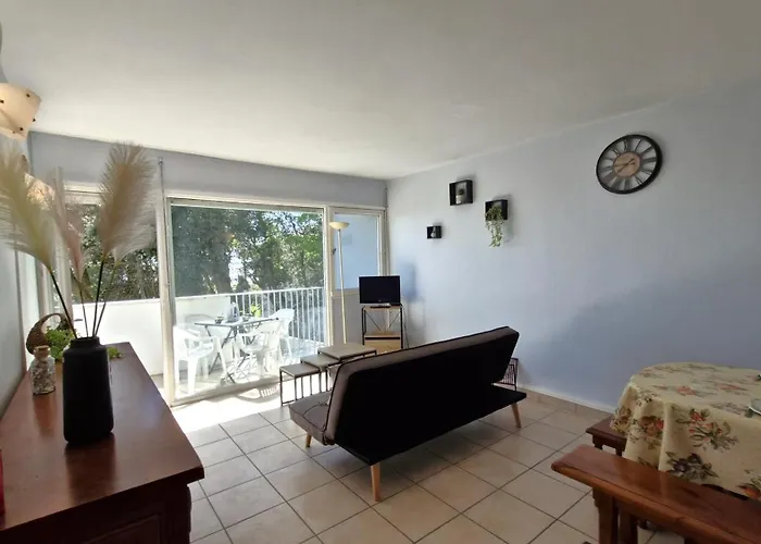 Georges De Didonne - Confort Simple Pour Cet Face A La *